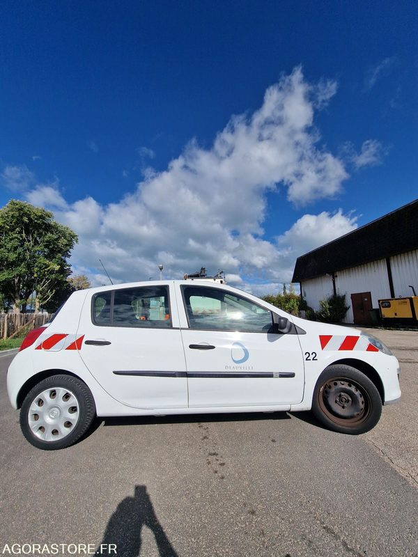 RENAULT CLIO 3 - LOT N°1 - Αυτοκίνητο: φωτογραφία 5 RENAULT CLIO 3 - LOT N°1 - Αυτοκίνητο: φωτογραφία 5