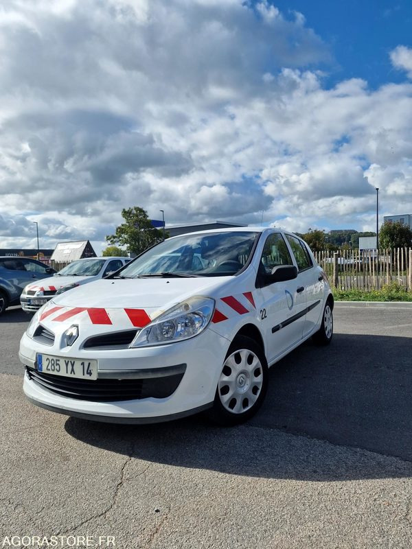 RENAULT CLIO 3 - LOT N°1 - Αυτοκίνητο: φωτογραφία 1 RENAULT CLIO 3 - LOT N°1 - Αυτοκίνητο: φωτογραφία 1