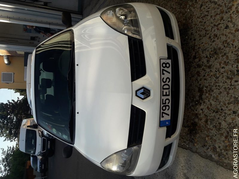 RENAULT CLIO CAMPUS95 - Αυτοκίνητο: φωτογραφία 3 RENAULT CLIO CAMPUS95 - Αυτοκίνητο: φωτογραφία 3