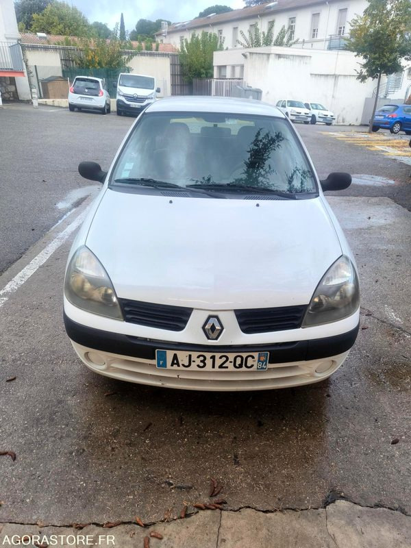 RENAULT CLIO - Αυτοκίνητο: φωτογραφία 1 RENAULT CLIO - Αυτοκίνητο: φωτογραφία 1