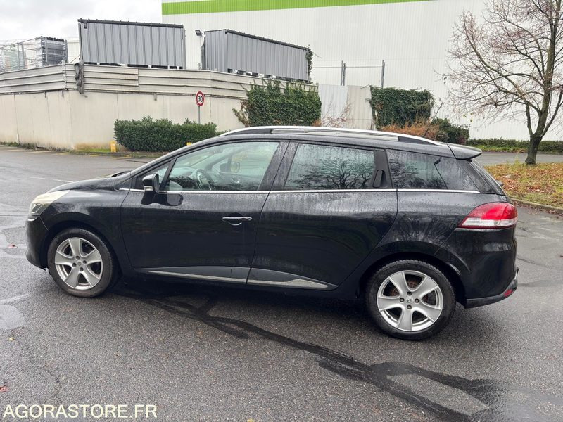 RENAULT- Clio Estate IV - Boite Automatique - année 2016 - 128000 kms - Essence - Station wagon: φωτογραφία 1 RENAULT- Clio Estate IV - Boite Automatique - année 2016 - 128000 kms - Essence - Station wagon: φωτογραφία 1