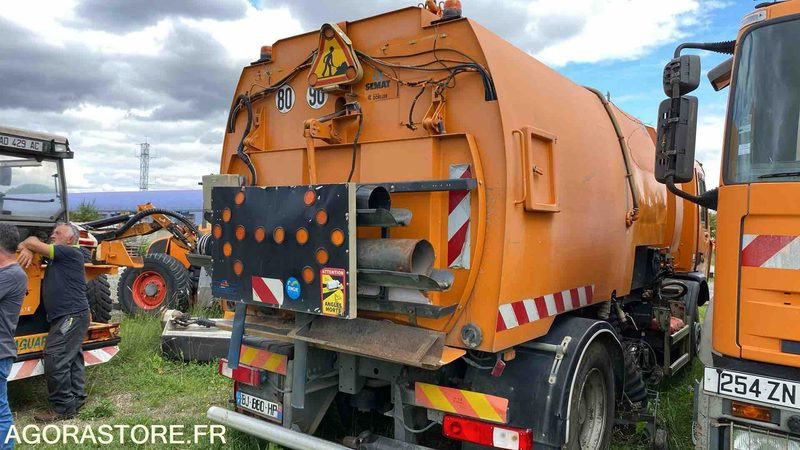 RENAULT DXI 310 - Σάρωθρο δρόμων: φωτογραφία 2 RENAULT DXI 310 - Σάρωθρο δρόμων: φωτογραφία 2