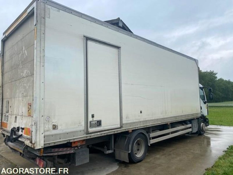RENAULT FOURGON HAYON D12 - Φορτηγό κόφα: φωτογραφία 4 RENAULT FOURGON HAYON D12 - Φορτηγό κόφα: φωτογραφία 4