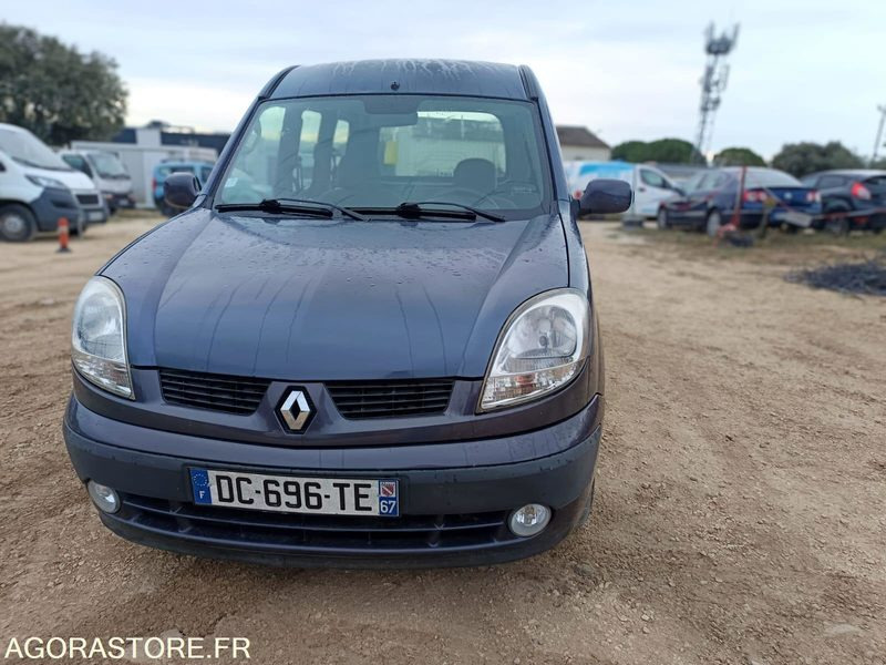 Αυτοκίνητο RENAULT KANGOO 1.5 DCI - 2003 - 227000KMS: φωτογραφία 8 Αυτοκίνητο RENAULT KANGOO 1.5 DCI - 2003 - 227000KMS: φωτογραφία 8