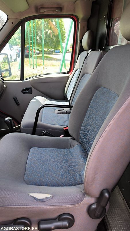 RENAULT MASTER II 2,5D - 2000 - 48197kms - Βαν: φωτογραφία 5 RENAULT MASTER II 2,5D - 2000 - 48197kms - Βαν: φωτογραφία 5