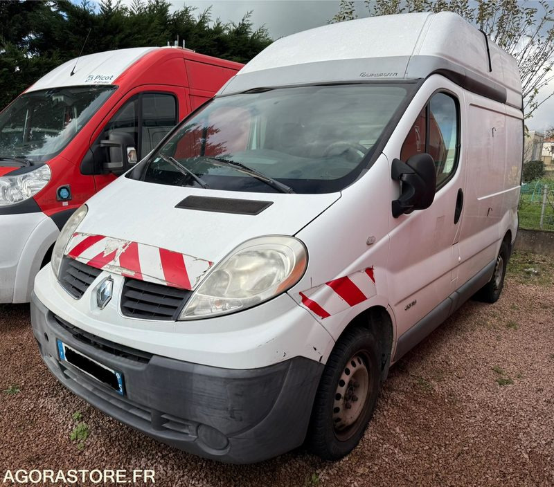 RENAULT TRAFIC 2.0 DCI 115 CH L1H2 - 233176 - 2011 - Βαν: φωτογραφία 1 RENAULT TRAFIC 2.0 DCI 115 CH L1H2 - 233176 - 2011 - Βαν: φωτογραφία 1