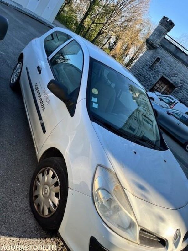 Renault Clio 164741 kms 2007 - Αυτοκίνητο: φωτογραφία 4 Renault Clio 164741 kms 2007 - Αυτοκίνητο: φωτογραφία 4