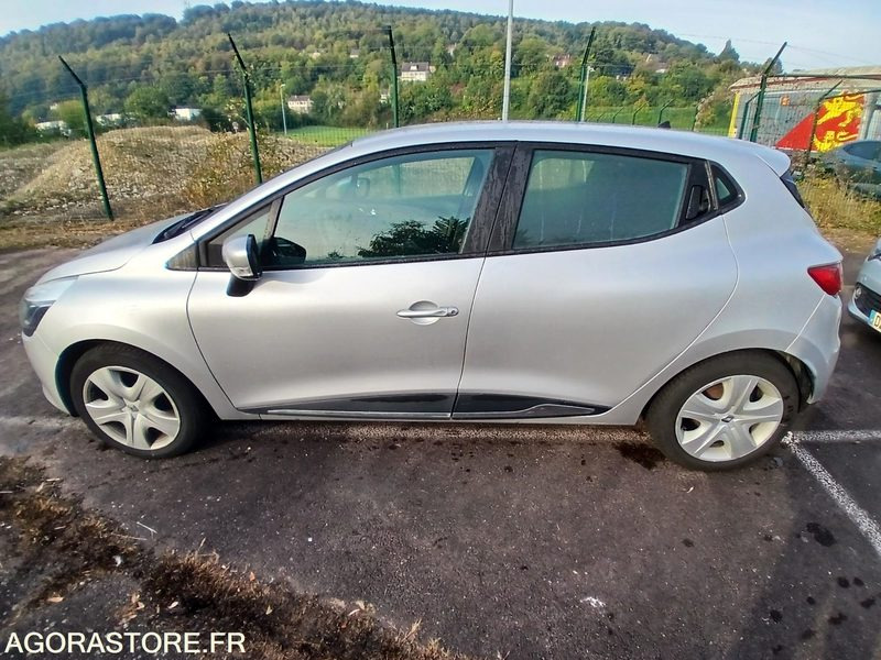 Renault Clio IV – Diesel – 2016-205 826 km - Αυτοκίνητο: φωτογραφία 2 Renault Clio IV – Diesel – 2016-205 826 km - Αυτοκίνητο: φωτογραφία 2