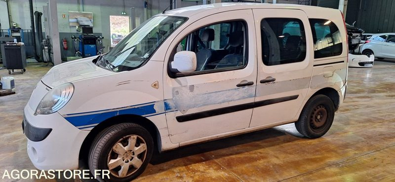 Renault Kangoo (Ancien véhicule de la Police Municipale) - Αυτοκίνητο: φωτογραφία 3 Renault Kangoo (Ancien véhicule de la Police Municipale) - Αυτοκίνητο: φωτογραφία 3