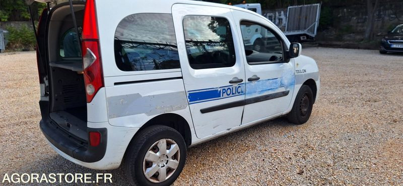 Renault Kangoo (Ancien véhicule de la Police Municipale) - Αυτοκίνητο: φωτογραφία 5 Renault Kangoo (Ancien véhicule de la Police Municipale) - Αυτοκίνητο: φωτογραφία 5