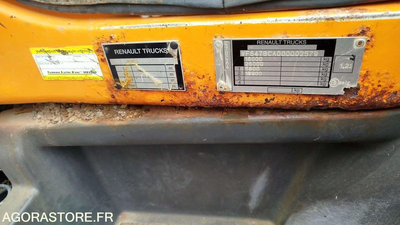 Renault Kerax 220DCI - 2006 - 138401km - 815BTZ31 - Τράκτορας: φωτογραφία 3 Renault Kerax 220DCI - 2006 - 138401km - 815BTZ31 - Τράκτορας: φωτογραφία 3