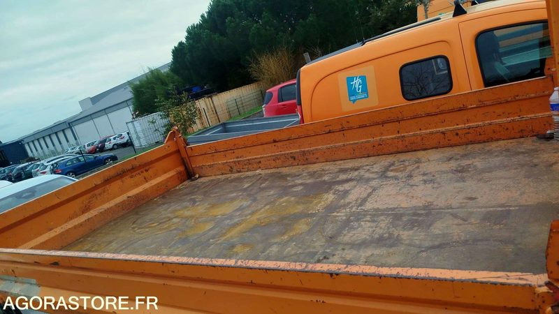 Όχημα με ανατρεπομενη καροτσα Renault Mascott - 2003 - 209464km - 466BDE31: φωτογραφία 10 Όχημα με ανατρεπομενη καροτσα Renault Mascott - 2003 - 209464km - 466BDE31: φωτογραφία 10