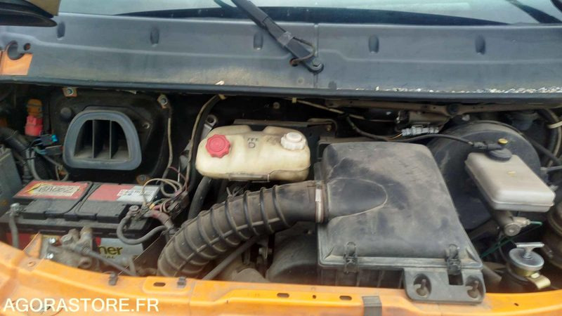 Όχημα με ανατρεπομενη καροτσα Renault Mascott - 2003 - 209464km - 466BDE31: φωτογραφία 9 Όχημα με ανατρεπομενη καροτσα Renault Mascott - 2003 - 209464km - 466BDE31: φωτογραφία 9