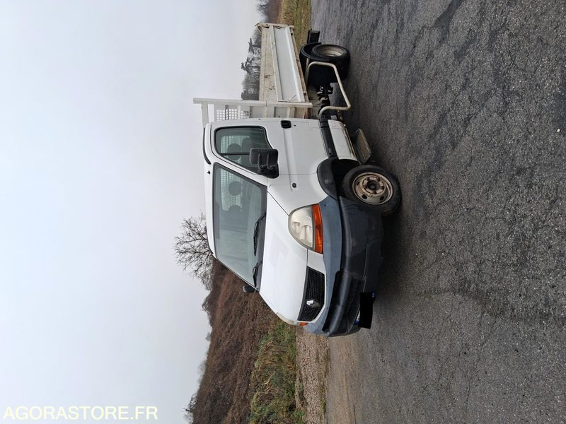 Renault Master 120 DCI - Όχημα με ανατρεπομενη καροτσα: φωτογραφία 3 Renault Master 120 DCI - Όχημα με ανατρεπομενη καροτσα: φωτογραφία 3