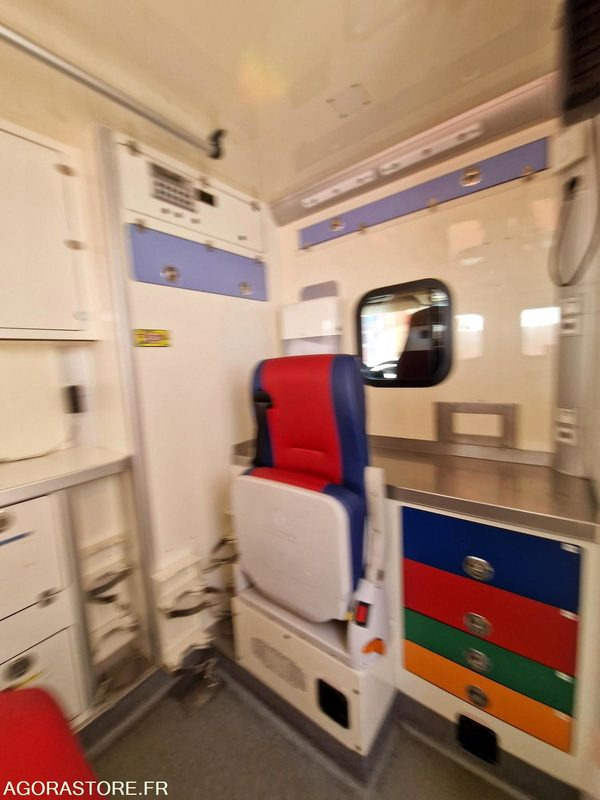 Ασθενοφόρο Renault Master - 2011 - 270594 - CE149HL: φωτογραφία 10 Ασθενοφόρο Renault Master - 2011 - 270594 - CE149HL: φωτογραφία 10