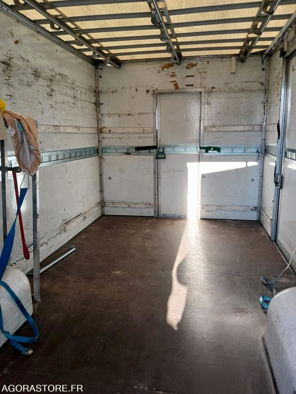 Renault Master caisse - 2011 - 461480 Kms - Βαν: φωτογραφία 4 Renault Master caisse - 2011 - 461480 Kms - Βαν: φωτογραφία 4