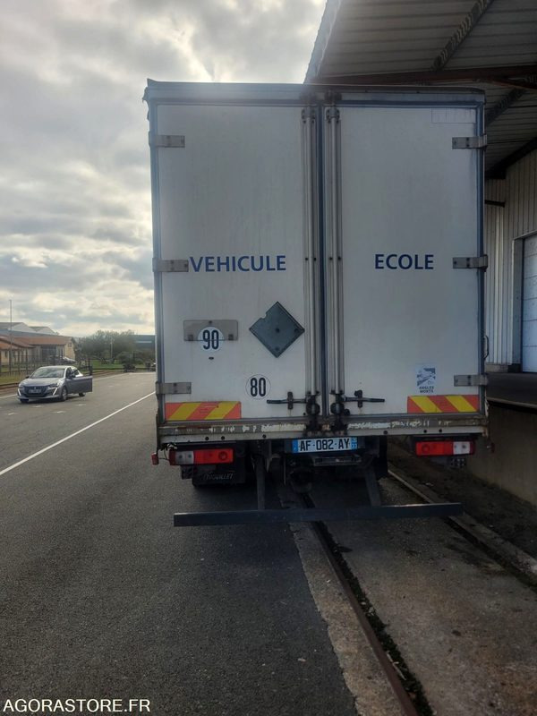 Renault Premium - 2009 - 470000 Kms - Φορτηγό: φωτογραφία 4 Renault Premium - 2009 - 470000 Kms - Φορτηγό: φωτογραφία 4