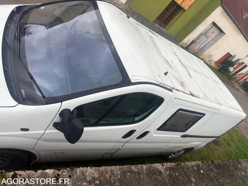 Renault Trafic dci 115 / 228000 km - Immatriculation anglaise - Ελαφρύ επαγγελματικό: φωτογραφία 5 Renault Trafic dci 115 / 228000 km - Immatriculation anglaise - Ελαφρύ επαγγελματικό: φωτογραφία 5