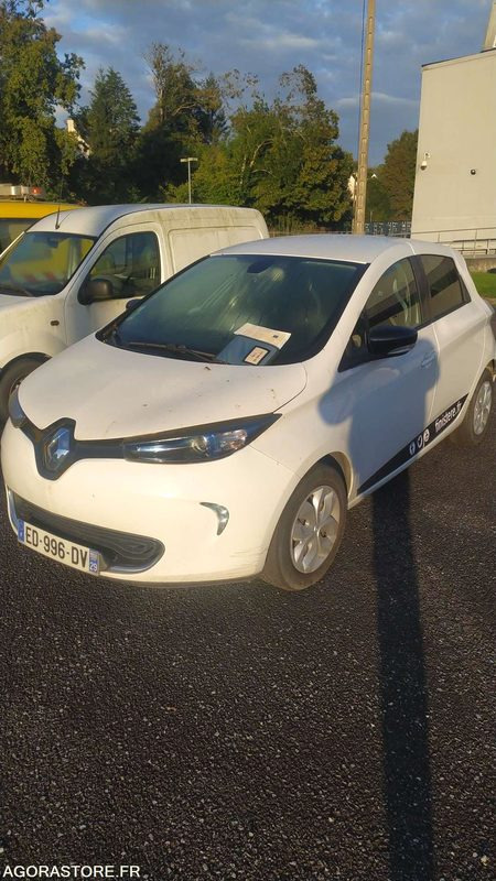 Renault Zoe - 2016 - Αυτοκίνητο: φωτογραφία 2 Renault Zoe - 2016 - Αυτοκίνητο: φωτογραφία 2