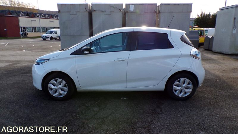 Renault Zoe DX-610-HZ (BP) - Αυτοκίνητο: φωτογραφία 1 Renault Zoe DX-610-HZ (BP) - Αυτοκίνητο: φωτογραφία 1
