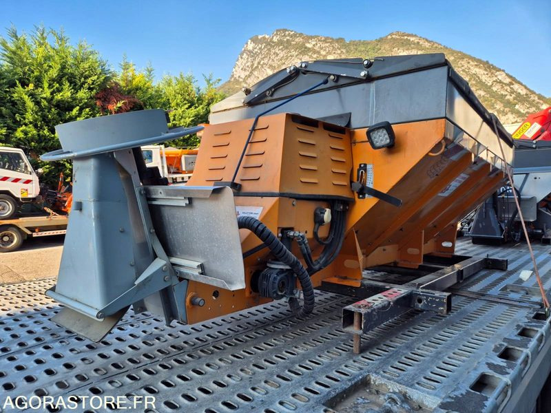 SALEUSE EPOKE S-2300 E 2000 AVEC MOTEUR AUXILIAIRE - Μηχανήματα κήπου: φωτογραφία 4 SALEUSE EPOKE S-2300 E 2000 AVEC MOTEUR AUXILIAIRE - Μηχανήματα κήπου: φωτογραφία 4