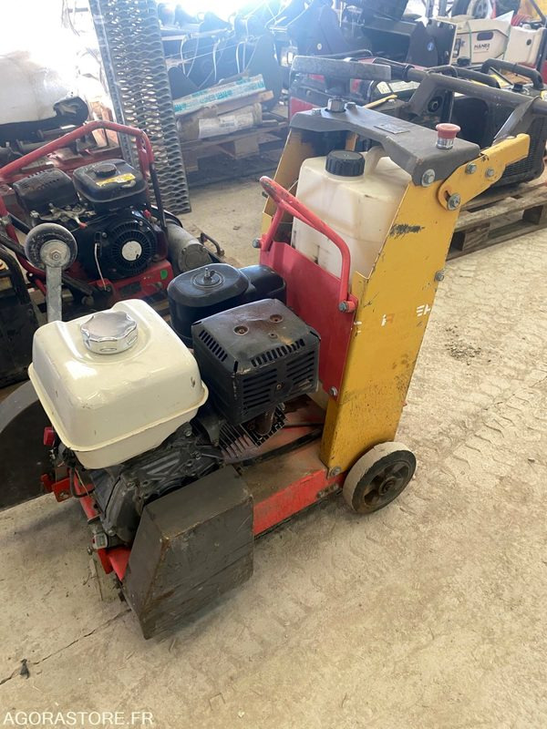 SCIE A SOL HUSQVARNA FS400LCV - 450 mm - Εξοπλισμού κατασκευών: φωτογραφία 1 SCIE A SOL HUSQVARNA FS400LCV - 450 mm - Εξοπλισμού κατασκευών: φωτογραφία 1