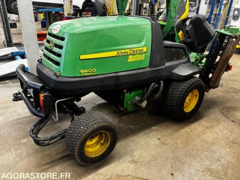 TONDEUSE HELICOIDALE JOHN DEERE 8400-ROULANTE-1521 HEURES. - Χλοοκοπτικό: φωτογραφία 5 TONDEUSE HELICOIDALE JOHN DEERE 8400-ROULANTE-1521 HEURES. - Χλοοκοπτικό: φωτογραφία 5