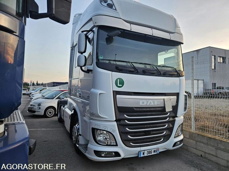 TRACTEUR DAF XF 510 XL - 2016 - 447 120km - TRES BON ETAT - Τράκτορας: φωτογραφία 1 TRACTEUR DAF XF 510 XL - 2016 - 447 120km - TRES BON ETAT - Τράκτορας: φωτογραφία 1