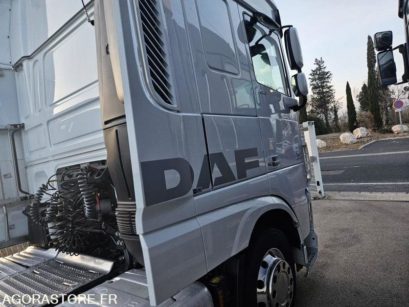 TRACTEUR DAF XF 510 XL - 2016 - 447120km - TRES BON ETAT - Τράκτορας: φωτογραφία 3 TRACTEUR DAF XF 510 XL - 2016 - 447120km - TRES BON ETAT - Τράκτορας: φωτογραφία 3
