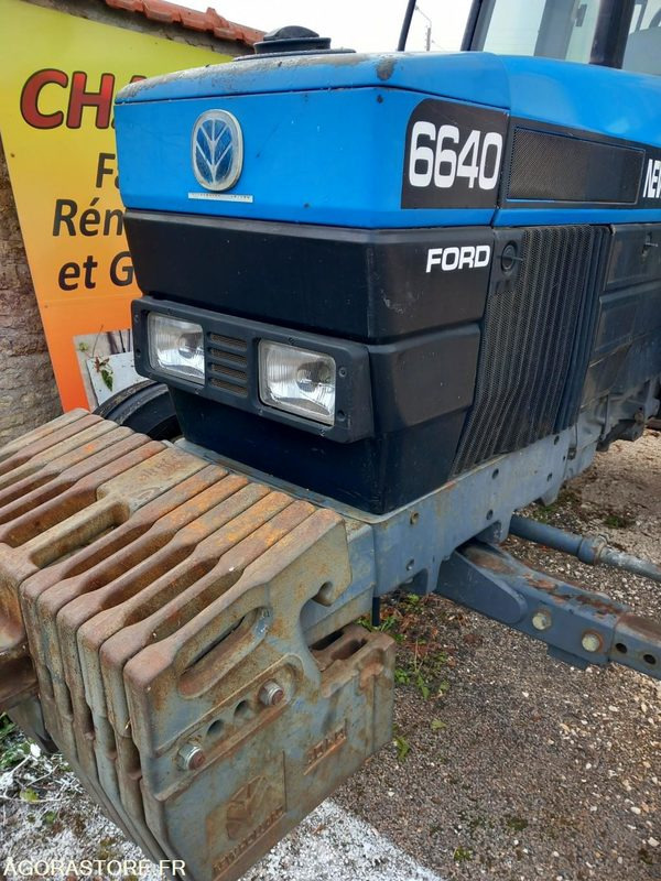 TRACTEUR NEW HOLLAND - Τρακτέρ: φωτογραφία 5 TRACTEUR NEW HOLLAND - Τρακτέρ: φωτογραφία 5