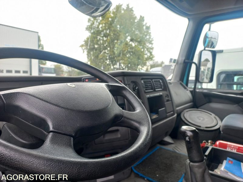 TRACTEUR RENAULT TRUCKS AVEC POMPE DK258VR (vente uniquement export) - Τράκτορας: φωτογραφία 5 TRACTEUR RENAULT TRUCKS AVEC POMPE DK258VR (vente uniquement export) - Τράκτορας: φωτογραφία 5