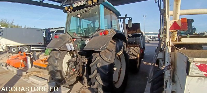 TRACTEUR VALTRA N101H CH-682-EQ 8575H AM 2007 - Τρακτέρ: φωτογραφία 3 TRACTEUR VALTRA N101H CH-682-EQ 8575H AM 2007 - Τρακτέρ: φωτογραφία 3