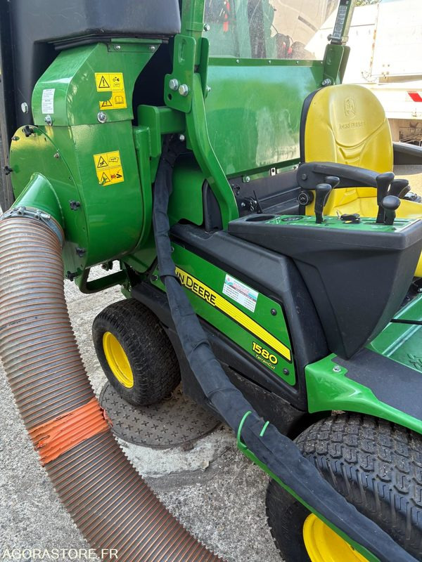 Tondeuse autoportée JOHN DEERE 1580 - 2019 - 181h - Χλοοκοπτικό: φωτογραφία 4 Tondeuse autoportée JOHN DEERE 1580 - 2019 - 181h - Χλοοκοπτικό: φωτογραφία 4