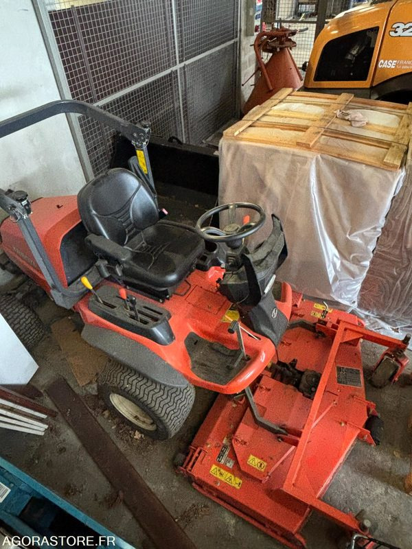 Tondeuse autoportée KUBOTA F3090 - Χλοοκοπτικό: φωτογραφία 1 Tondeuse autoportée KUBOTA F3090 - Χλοοκοπτικό: φωτογραφία 1