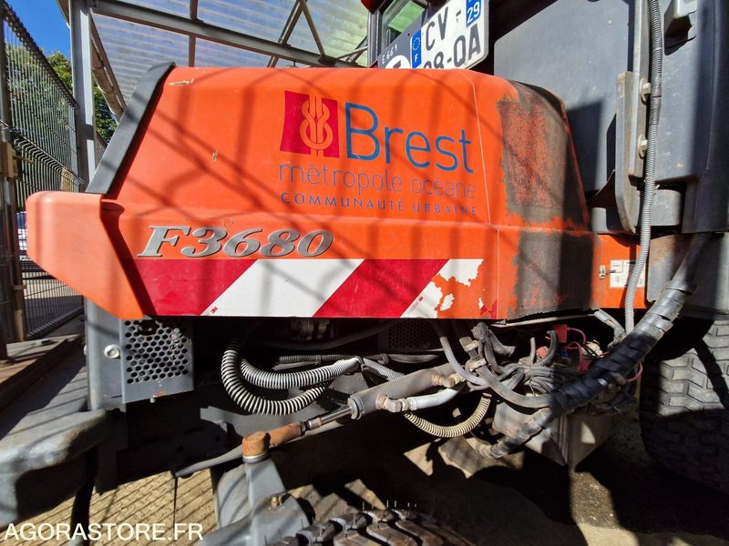 Tondeuse autoportée Kubota F3680 - 2013 - 4621 -CV698QA - Χλοοκοπτικό: φωτογραφία 4 Tondeuse autoportée Kubota F3680 - 2013 - 4621 -CV698QA - Χλοοκοπτικό: φωτογραφία 4
