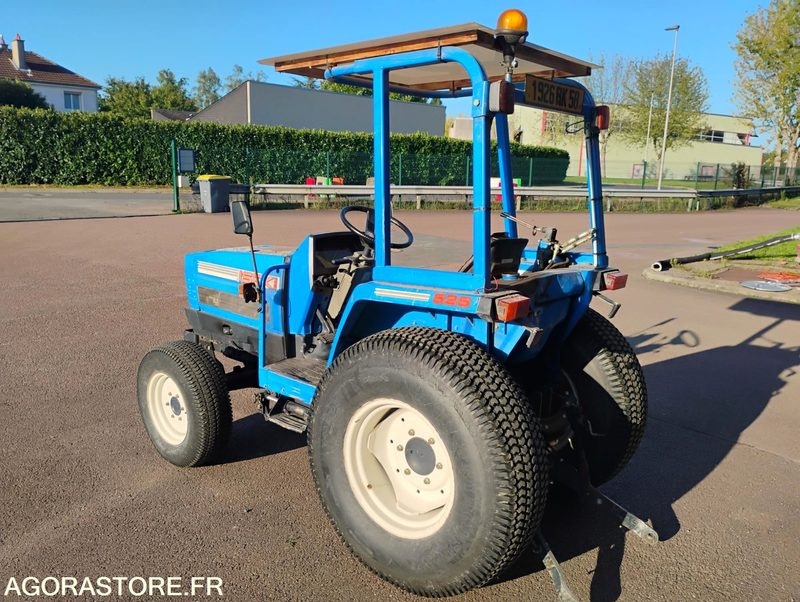 Tracteur ISEKI 525 TA525F 1997 5700 heures - Τρακτέρ: φωτογραφία 4 Tracteur ISEKI 525 TA525F 1997 5700 heures - Τρακτέρ: φωτογραφία 4