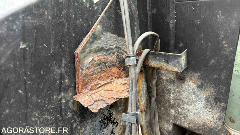 VALTRA 6250-4 - 2003 - 9982 h - Τρακτέρ: φωτογραφία 3 VALTRA 6250-4 - 2003 - 9982 h - Τρακτέρ: φωτογραφία 3
