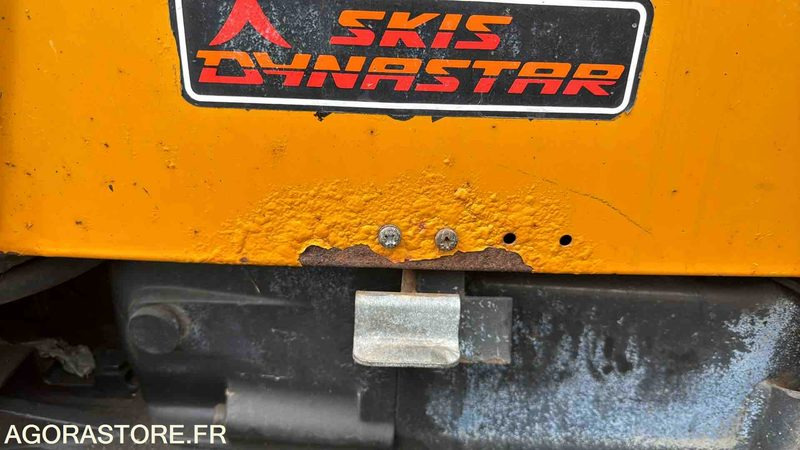 VALTRA 6250-4 - 2003 - 9982 h - Τρακτέρ: φωτογραφία 4 VALTRA 6250-4 - 2003 - 9982 h - Τρακτέρ: φωτογραφία 4
