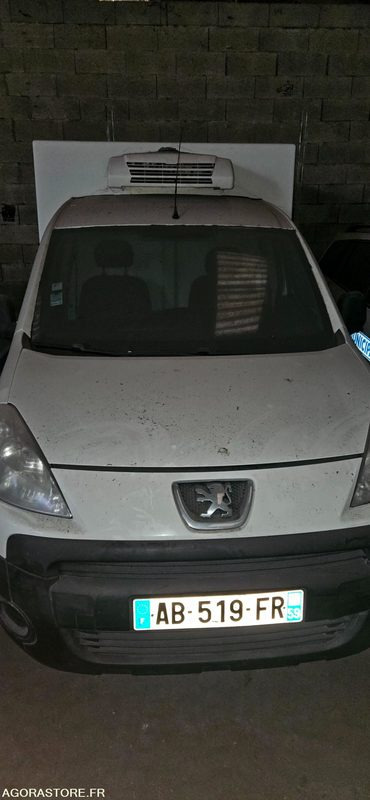 VEHICULE FRIGORIFIQUE PEUGEOT PARTNER AB519FR - Μικρό βαν: φωτογραφία 1 VEHICULE FRIGORIFIQUE PEUGEOT PARTNER AB519FR - Μικρό βαν: φωτογραφία 1