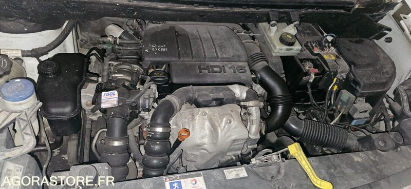 VEHICULE FRIGORIFIQUE PEUGEOT PARTNER AB519FR - Μικρό βαν: φωτογραφία 2 VEHICULE FRIGORIFIQUE PEUGEOT PARTNER AB519FR - Μικρό βαν: φωτογραφία 2