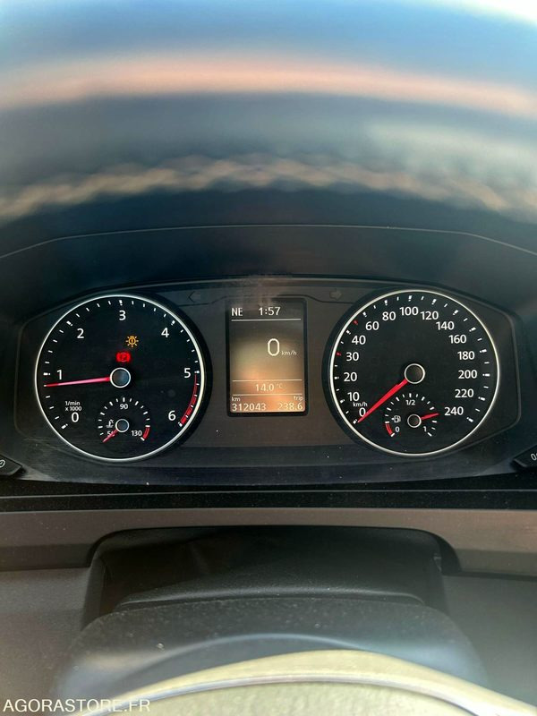 VOLKSWAGAN CARAVELLE - Αυτοκίνητο: φωτογραφία 4 VOLKSWAGAN CARAVELLE - Αυτοκίνητο: φωτογραφία 4