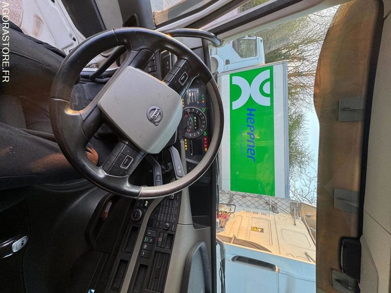 VOLVO FH 500 - 744 180 km - 2015 - Τράκτορας: φωτογραφία 3 VOLVO FH 500 - 744 180 km - 2015 - Τράκτορας: φωτογραφία 3