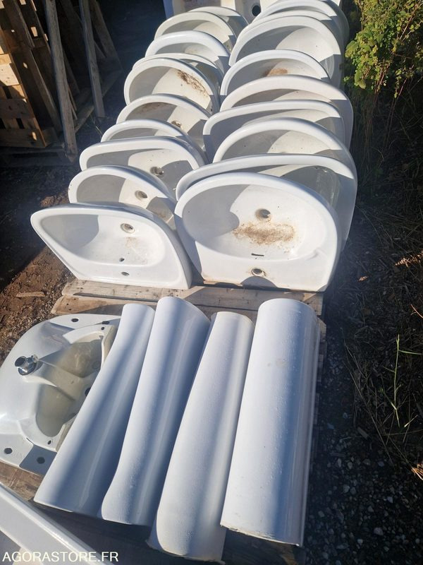 Vasques et colonnes en céramique - Εργαλείο/ Εξοπλισμός: φωτογραφία 1 Vasques et colonnes en céramique - Εργαλείο/ Εξοπλισμός: φωτογραφία 1