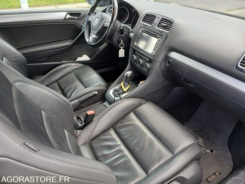 Volkswagen golf cabriolet 1.6 tsi 160cv dsg7 2015 155118 KM - Αυτοκίνητο: φωτογραφία 4 Volkswagen golf cabriolet 1.6 tsi 160cv dsg7 2015 155118 KM - Αυτοκίνητο: φωτογραφία 4