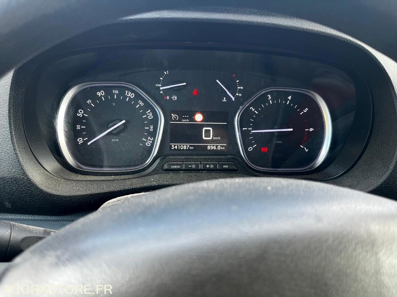 Citroen jumpy 2017 1.6hdi 341000km - Βαν: φωτογραφία 2 Citroen jumpy 2017 1.6hdi 341000km - Βαν: φωτογραφία 2