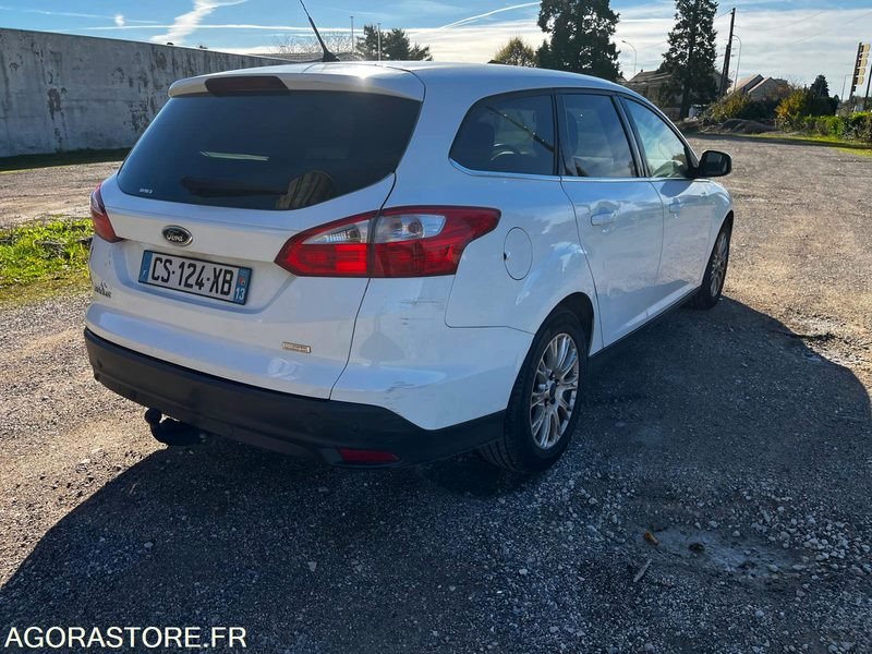 Ford focus 1lecoboost 2013 149000km - Station wagon: φωτογραφία 3 Ford focus 1lecoboost 2013 149000km - Station wagon: φωτογραφία 3