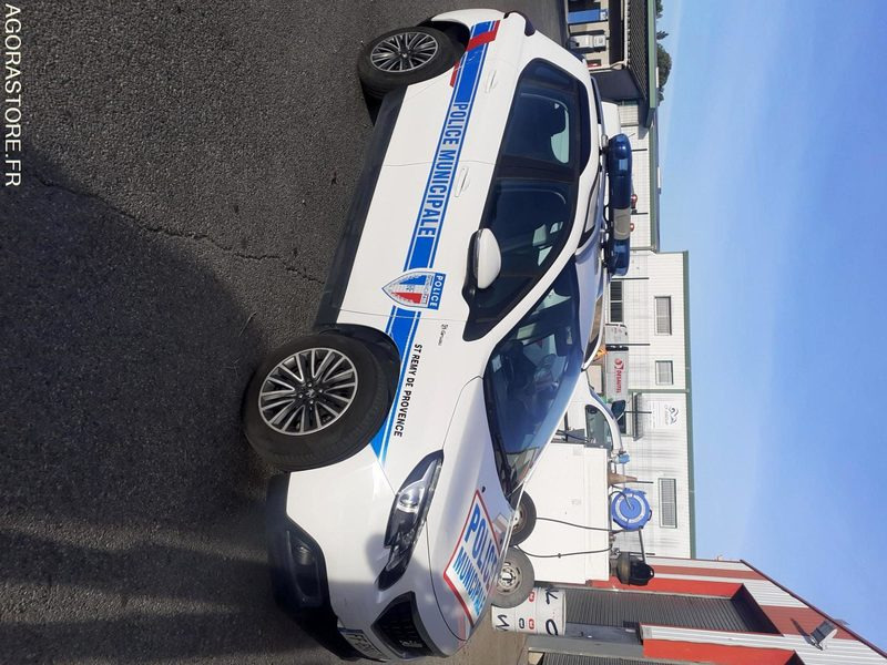 Peugeot 2008 police municipale - SUV: φωτογραφία 4 Peugeot 2008 police municipale - SUV: φωτογραφία 4