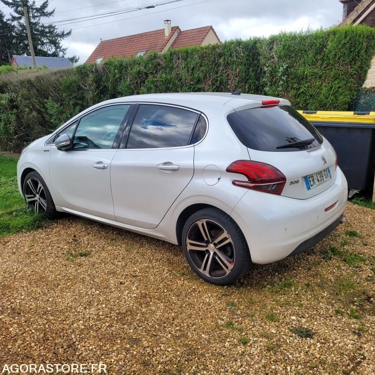 Peugeot 208 gt line - 125 321 kms - 2017 - Αυτοκίνητο: φωτογραφία 3 Peugeot 208 gt line - 125 321 kms - 2017 - Αυτοκίνητο: φωτογραφία 3