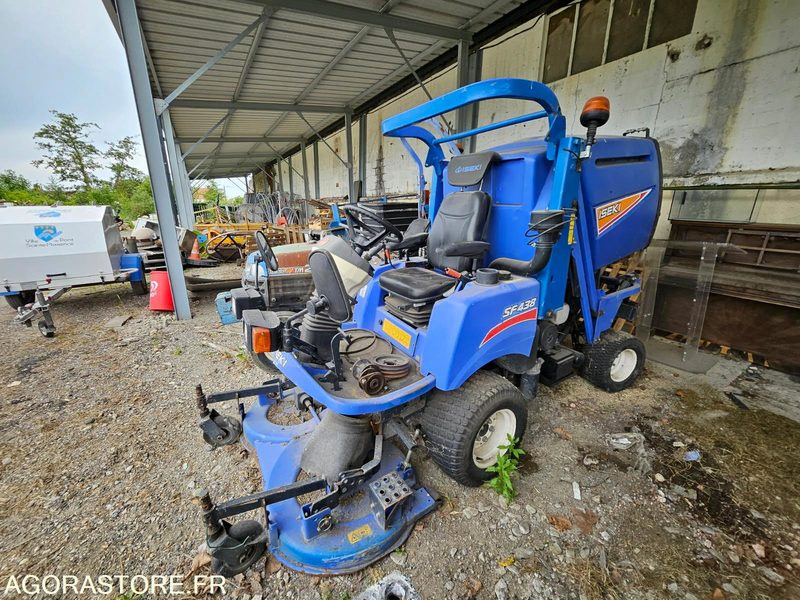Tondeuse ISEKI SF 438 - Χλοοκοπτικό: φωτογραφία 1 Tondeuse ISEKI SF 438 - Χλοοκοπτικό: φωτογραφία 1