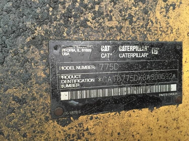 CATPILLAR 775D - Ανατρεπόμενο όχημα μεταφοράς λατομικών υλικών: φωτογραφία 4 CATPILLAR 775D - Ανατρεπόμενο όχημα μεταφοράς λατομικών υλικών: φωτογραφία 4